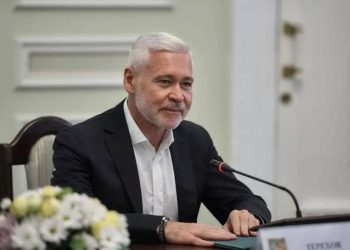 “ჩვენ გვბომბავენ, მაგრამ ჩვენ მაინც ვრგავთ ყვავილებს” –ხარკოვის მერი