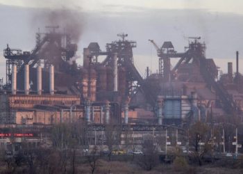 მარიუპოლში ოკუპანტები ბომბებს “აზოვსტალზე” ყრიან, სადაც ასობით მშვიდობიანი მოქალაქე იმალება