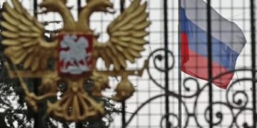 “ეფესბეს გენერალ-პოლკოვნიკი ბესედა – გადაყვანილია ლეფორტოვოს ციხეში შეცვლილი გვარით და მას უსასტიკესი წამების პირობებში ამყოფებენ.პერსონალურად პუტინს აქვს ეჭვი..”- კოტე აფხაზი