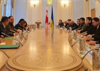 ქართველი დეპუტატები უკრაინელ კოლეგებს ხვდებიან