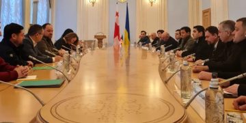 ქართველი დეპუტატები უკრაინელ კოლეგებს ხვდებიან