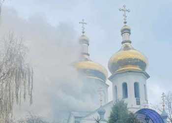 “წითელ პარასკევს ეკლესია დაბომბა ჰოსტომელში! – აი, რუსული ერთმორწმუნობა!” – ნიკო მიქაია