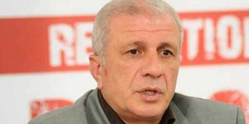 “ქალბატონებო და ბატონებო, თავისუფლების მოყვარული კავკასიელების სახელით, მაქვს პატივი გაცნობოთ..” – კონფედერაციის თავმჯდომარე ზაალ კასრელიშვილი