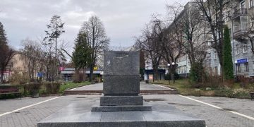 უკრაინაში რუსი პოეტის, პუშკინის ძეგლი დაშალეს