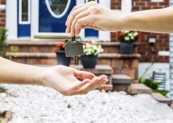 რა შეიძლება გაკეთდეს იმ შემთხვევაში, თუ დამქირავებელი საკუთრებას არ ტოვებს