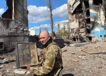 სასწაული უკრაინაში – რუსულ ბომბებს ხატი უვნებლად გადაურჩა