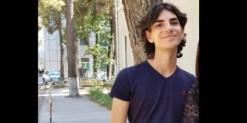 თბილისში 17 წლის ბიჭს ეძებენ