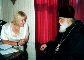 მე და უწმინდესი მეგობრები ვართ – ლელა კაკულია