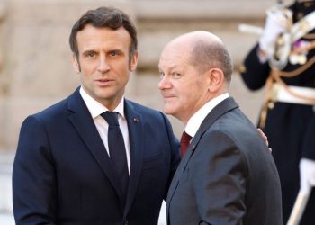 მაკრონმა და შოლცმა პუტინს “აზოვსტალის” დამცველების გათავისუფლება მოსთხოვეს