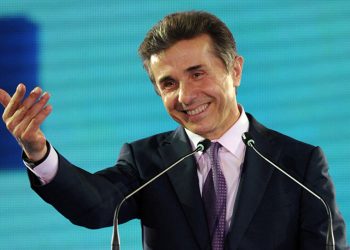 “ავტორიტეტული ბანკი ეუბნება, გიყურებთ როგორც რუს ოლიგარქს და წუთი–წუთზე ველოდებით, რომ შენზეც იქნება სანქციები” – ხაბეიშვილი ივანიშვილზე