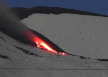 სიცილიაში ვულკანი ეტნა ამოიფრქვა