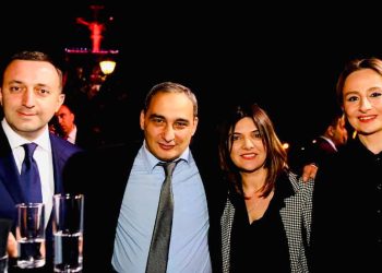 “ღარიბაშვილმა ჟურნალისტებს კიდევ ერთხელ გაუწოდა მეგობრობის ხელი, სააკაშვილმა კი…” – მამაცაშვილი