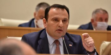 ” წარსულზე საუბრის ნაცვლად მოსახლეობას აწმყოზე და მომავალზე ესაუბრეთ.. მუდმივად მტრების ძიებას თავი დაანებეთ” – პაატა მანჯგალაძე