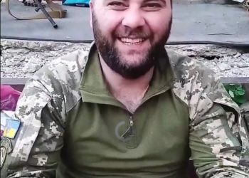 “ჩვენს მტერს ვანმარცხებთ სხვის მიწაზე. აქედან აფხაზეთში მივდივართ, უიარაღოდ!“ – ქართველი მეომრები ( ვიდეო)