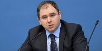 ღარიბაშვილთან შეხვედრა სტოლტენბერგის ჯანმრთელობის გამო გაუქმდა – ნიკოლოზ სამხარაძე