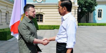 ვოლოდიმირ ზელენსკიმ „დიდი ოცეულის“ სამიტზე დასასწრებად მიწვევა მიიღო