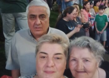 რა ხდება ჩიტაძეზე? – “მოდით ვისაც კაქტუსები გინდოდათ” – ფოტოები აქციიდან