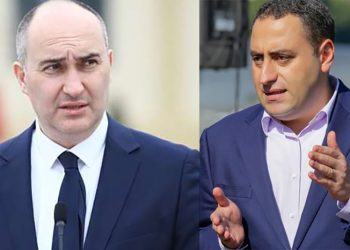 “იცით, რომ წვევამდელების ანაზღაურება 75 ლარია თვეში? ამ კაპიკებით ყოველ მესამე დღეს 24 საათი მორიგეობენ” – ვაშაძე თავდაცვის მინისტრს