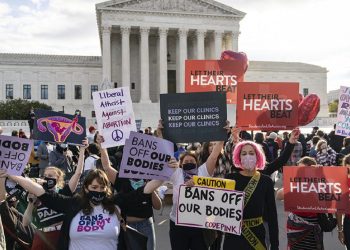 აშშ-ს უზენაესმა სასამართლომ აბორტის კონსტიტუციური უფლება გააუქმა