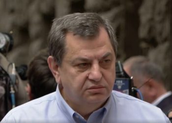 “კობახიძისნაირი „მეჩაიე, ერთჯერადი დეპუტატები“ ვერ დაგვამარცხებენ” – დავით ბერძენიშვილი