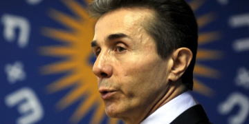 „რა სცენარზეც ვსაუბრობ, გარკვეულწილად, საფრთხის შემცველია და არეულობაზეც წავა ივანიშვილი“