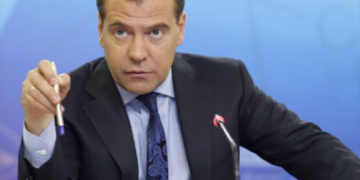 “მეზიზღება ისინი, მათ ჩვენი სიკვდილი უნდათ” – მედვედევი