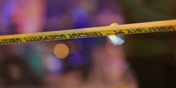 თბილისში ტრანსგენდერ ქალებს თავს დაესხნენ – „20-მდე ბიჭი იყო, ბოთლის ნატეხები ჰქონდათ“