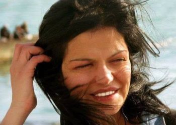 “ძვირფასო ჩამოსულებო… საშინელი სანახავია ცელულიტის, კოტიტა კიდურების და ჩამოწელილი ძუ… ების ფონზე” – ქეთი ლომაია