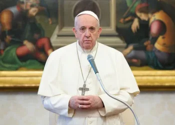 “ნუ შევეჩვევით ისე ცხოვრებას, თითქოს ომი შორეული რამ არის – პაპი პრანცისკე