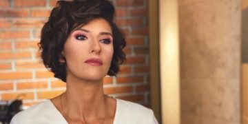 “ყველას, ვინც ამ სულგაყიდულ ადამიანს ტაშს უკრავდით გუშინ, გრცხვენოდეთ საკუთარი შვილების” – ვიკა ბუკია