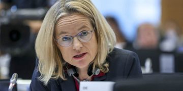 მხარს ვუჭერთ საქართველოსთვის კანდიდატის სტატუსის მინიჭებას, თუკი მთავრობა დემოკრატიულ უკუსვლას შეწყვეტს – კრამონი