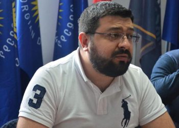 ჩემი გინების ადრესატს გაცილებით მეტი ეკუთვნის – დიტო სამხარაძე