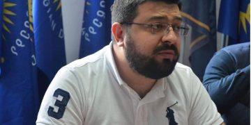 ჩემი გინების ადრესატს გაცილებით მეტი ეკუთვნის – დიტო სამხარაძე