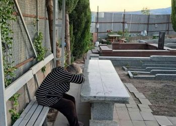 “ღამით საფლავზე ძინავს… გაგვივრცელეთ ეს ამბავი” – აკა სინჯიკაშვილი