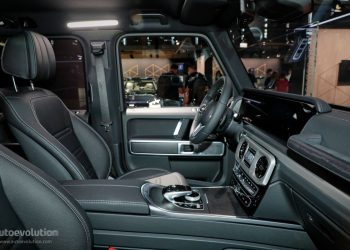 „ჩინეთი და თურქეთი ცდილობენ, საქართველოს გავლით რუსეთში პროდუქცია შეიტანონ, ხოლო მთელი ცივილიზებული ევროპა ცდილობს, რუსეთიდან პროდუქცია საქართველოს გავლით მიიღოს“