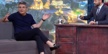 რა ღირს მამუკა მდინარაძის “გუჩის” ფეხსაცმელი, რომელიც “ფეისბუქზე” განხილვის თემაა?