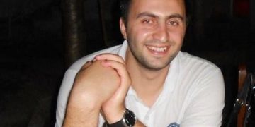 ჭიათურის საკრებულოს „ქართული ოცნების“ ფრაქციის თავმჯდომარის მოადგილემ, ნიკა სამხარაძემ თანამდებობა და პარტია დატოვა