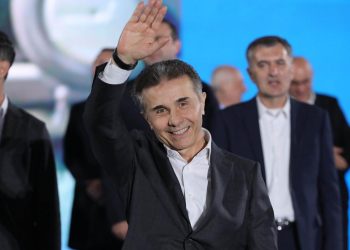 „ივანიშვილის პოლიტიკაში პირველად შემოსვლა იყო ტრიუმფი, მეორედ შემოსვლა იყო ძალიან ეფექტური, მესამე კი იქნება – ტრაგიკომიკური“ – გედევან ფოფხაძე