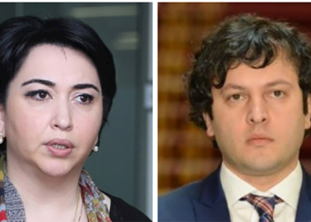 “გოგაშვილს თვალებში შესციცინებდა… ხელით მოათრევდა ივანიშვილი და კალაძე…” – რას წერს ბესელია კობახიძეზე