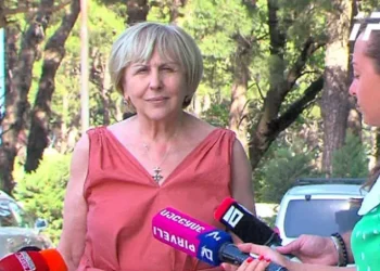 “ჩი­ტი­ვით ჭამს, არც კი ვიცი, რა შე­ვურ­ჩი­ოთ, ცი­ლო­ვა­ნი საჭ­მე­ლი სჭირ­დე­ბა” – გიული ალასანია