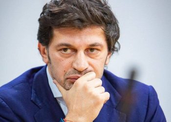 რატომ არ გადაიყვანენ პრემიერად კახა კალაძეს?
