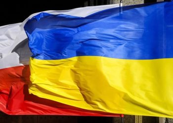 პოლონეთი უკრაინელ ლტოლვილებს დახმარებას აღარ გადაუხდის