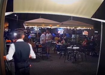 იტალიელმა მძარცველმა გააცნობიერა, რომ ტურისტისთვის წართმეული საათი ყალბი იყო და უკან დაუბრუნა