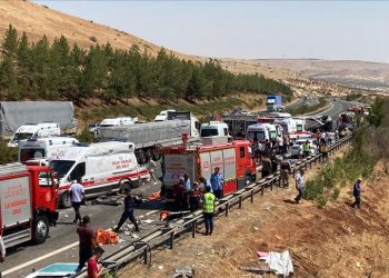 თურქეთში, ქალაქ გაზიანთეფში ავარიის შედეგად 16 ადამიანი დაიღუპა და 21 დაშავდა