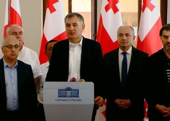 აშშ-ის საელჩო „ქართულ ოცნებას“ ეუბნება, რომ რევოლუცია უნდა მოხდეს, „ნაციონალური მოძრაობა“ მეორე ფრონტის გასახსნელად ხელისუფლებაში დაბრუნდეს და საზოგადოება ამას შეეგუოს – „ხალხის ძალა“