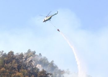 ბორჯომში გაჩენილი ხანძრის ქრობის პროცესში 4 ვერტმფრენია ჩართული