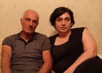 ,,არ დანებდეთ, არაფერი მქონდა ხელჩასაჭიდი… მაგრამ ღირდა ამად…” – 45-წლიანი განშორების შემდეგ და-ძმამ ერთმანეთი იპოვა