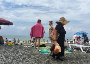 ,, სკაჟი პუტინ ხუ@@ლო ი ზა 4 დამ” – ამბავი ბათუმის პლაჟიდან