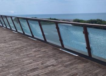 რა მოხდა ანაკლია–განმუხურის ხიდზე? – “დაზიანებულია 52 მოაჯირი”