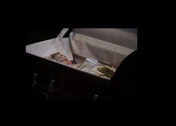 აფეთქებისას დამწვარ მანქანაში დაღუპულ დარია დუგინას დამწვრობაც კი არ ეტყობა?